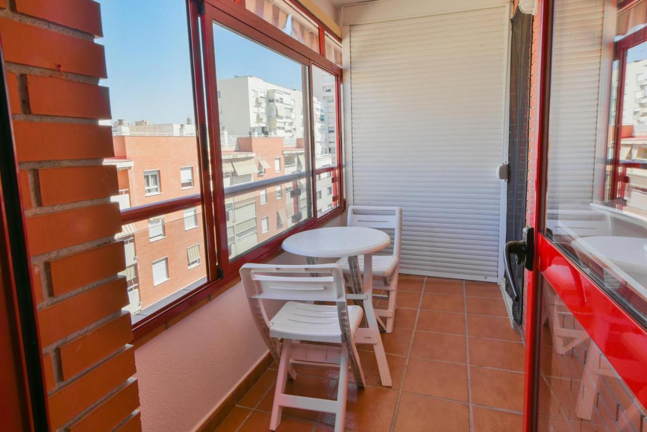 Malaga Estacion Ave Playa Apartment Exterior photo