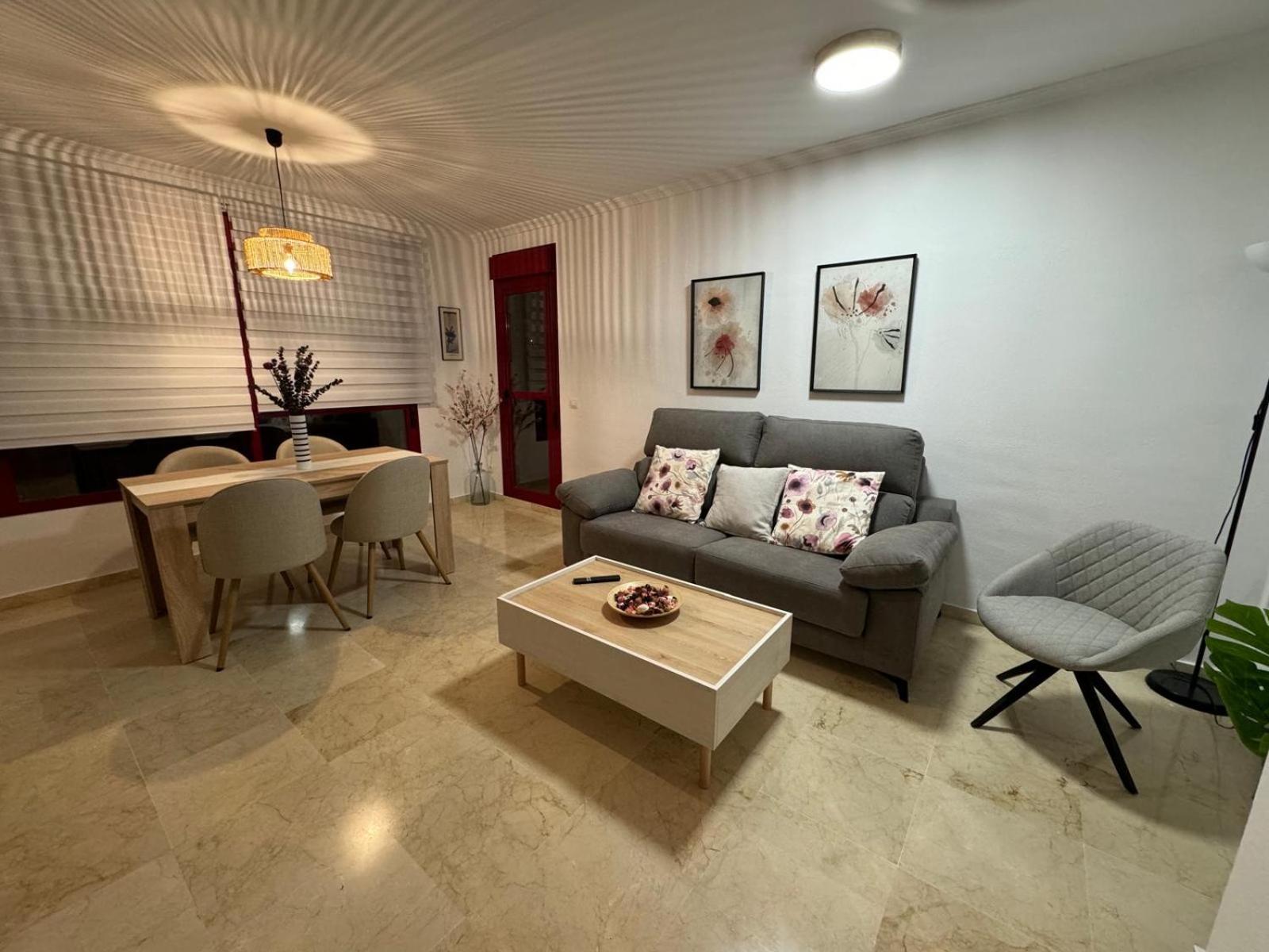 Malaga Estacion Ave Playa Apartment Exterior photo